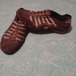 Sketchers shoes